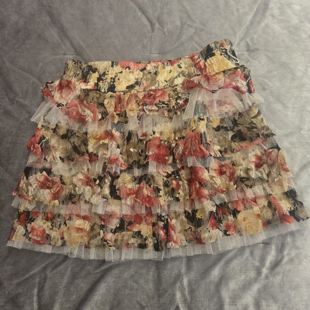 Rachael & Chloe Coral and Black Skirt